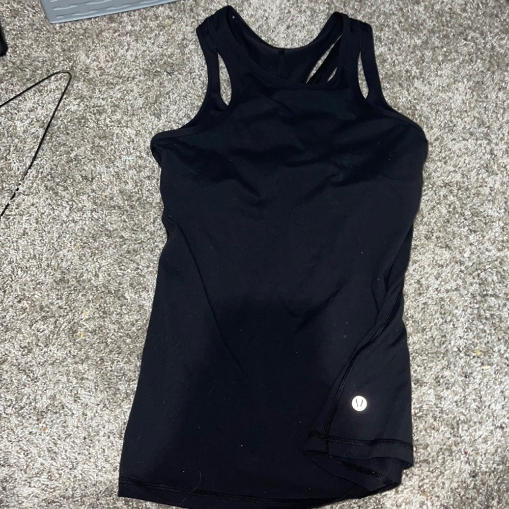 lululemon tank top with built in bra